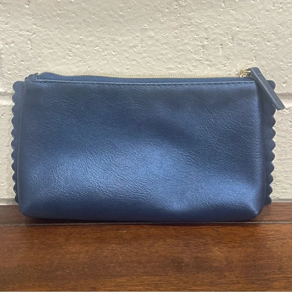 Estée Launder Blue Carousel Makeup Bag / Women’s Pouch - Picture 2 of 4